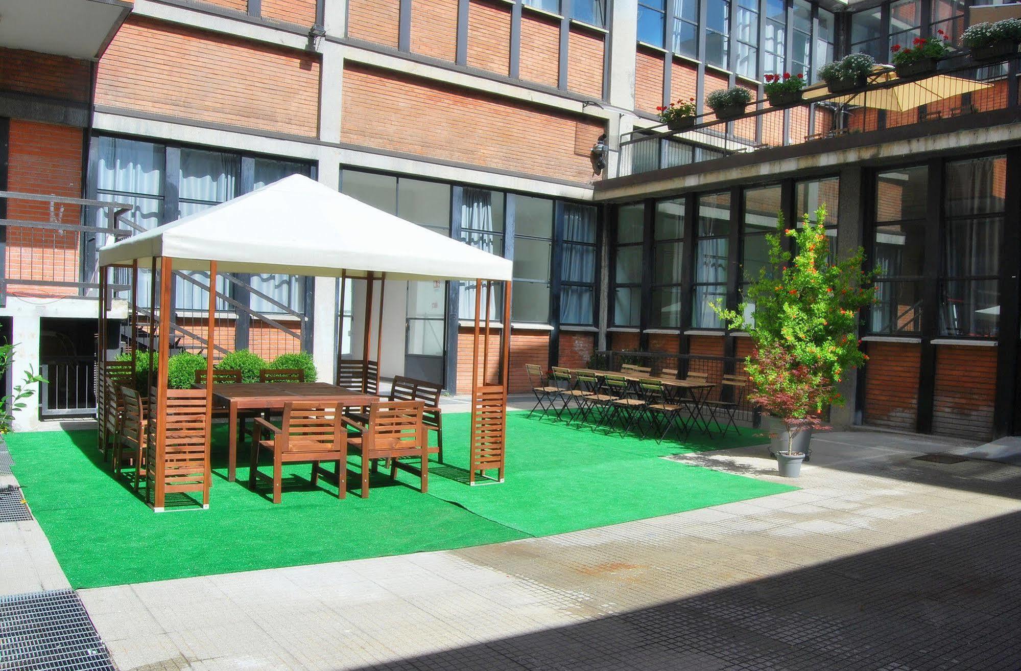 Mio Hostel Milan Exterior photo